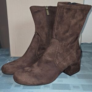 Kenneth Cole Women's Brown Suede Ankle Boots